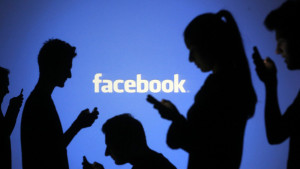 Facebook: Δεν σχεδιάζει να ειδοποιήσει τα 500 εκατ. χρήστες για τη διαρροή δεδομένων