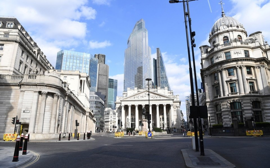 Βρετανία: Αυξήθηκαν οι αποταμιεύσεις λίγο πριν την άρση του lockdown