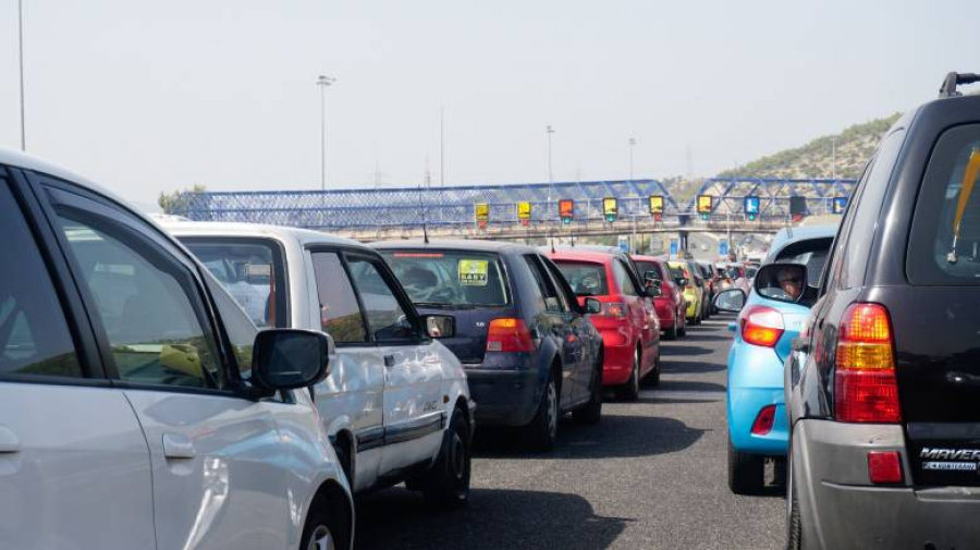 Τριήμερο 25ης Μαρτίου: Συνεχίζεται η έξοδος των εκδρομέων- Πάνω από 82.000 οχήματα εγκατέλειψαν την πρωτεύουσα το τελευταίο 24ωρο