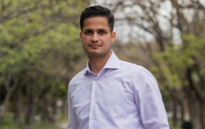 Στη ΝΔ προσχώρησε το στέλεχος του ΠΑΣΟΚ, ο δικηγόρος Σπύρος Καρανικόλας