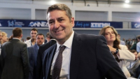 Επέστρεψε από τη Γερμανία ο Γιώργος Μυλωνάκης, συνεχίζει τη θεραπεία σε κέντρο αποκατάστασης στην Ελλάδα
