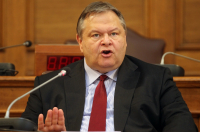 Βενιζέλος: Συνταγματικό το μέτρο για τον υποχρεωτικό εμβολιασμό στους άνω των 60 ετών