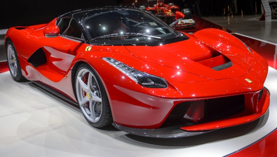 Ferrari: Θα δέχεται στις ΗΠΑ πληρωμές με κρυπτονομίσματα για τα αυτοκίνητά της