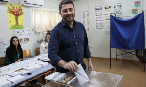 Εκλογές 25ης Ιουνίου: Στο Αρκαλοχώρι ψήφισε ο Ν. Ανδρουλάκης (vid)