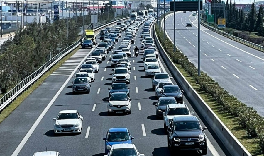 Συνεχίζονται οι διασταυρωτικοί έλεγχοι οχημάτων – Νέα ειδοποιητήρια για ασφάλιση και τέλη κυκλοφορίας