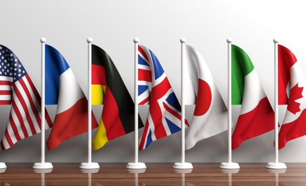 Η G7 θα διαθέσει 1 δισεκ. δόσεις εμβολίων στις φτωχές χώρες