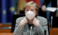 Γερμανία: Με επιβολή αυστηρότερων μέτρων απείλησε η Μέρκελ τα κρατίδια