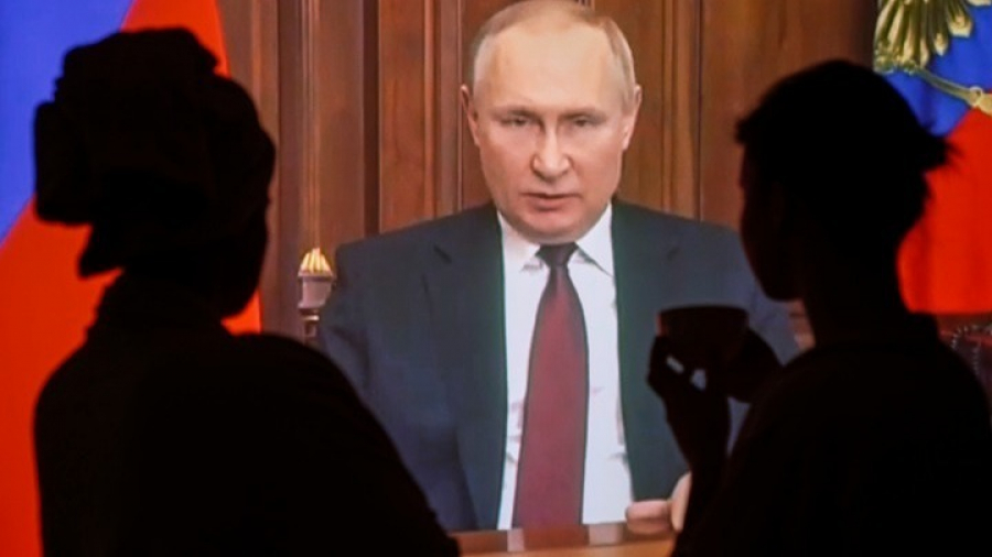 Πούτιν: Η Ρωσία δέχεται πιέσεις από τις κυρώσεις