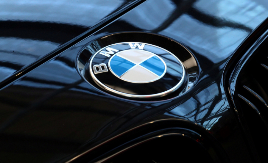 BMW: Χρησιμοποιεί βιώσιμες βαφές κατασκευασμένες από βιολογικά απόβλητα