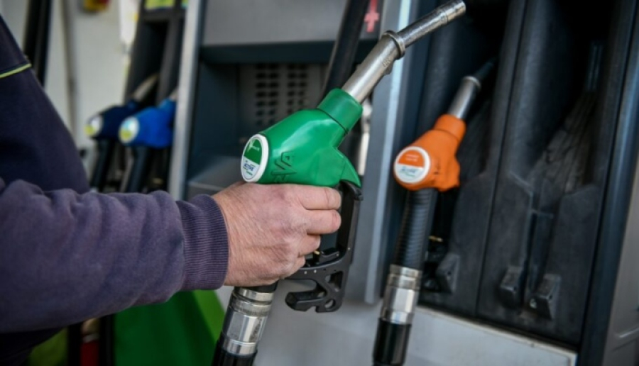 Καύσιμα: Στα ύψη οι τιμές - Θα ξεπεράσει τα δύο ευρώ το Πάσχα η βενζίνη