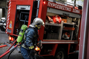Αξιωματικός του Πολεμικού Ναυτικού κατηγορείται για εμπρησμούς σε σπίτια και οχήματα τριών πρώην συντρόφων του
