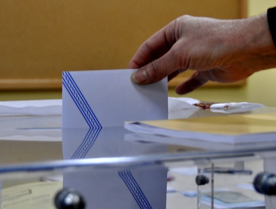 Δημοσκόπηση Real Polls: Πρώτη με 27,5 η ΝΔ - Στο 14,1% ο Τσίπρας, 11,4% για την Μ. Καρυστιανού