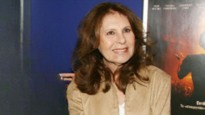 Πέθανε σε ηλικία 81 ετών η τραγουδίστρια Ρένα Κουμιώτη