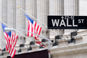 Wall Street: Μόνο ο τεχνολογικός Nasdaq &quot;είδε&quot; άνοδο στο κλείσιμο της Δευτέρας
