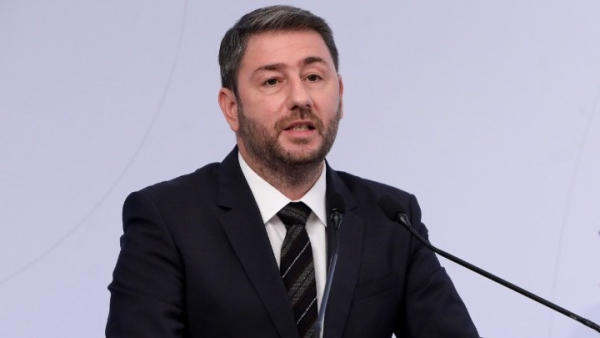 Ανδρουλάκης: Τι αναφέρει στο υπόμνημά του προς την PEGA