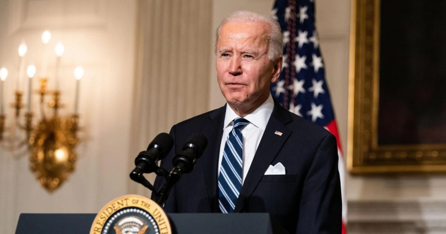 Ειρωνικός Μπάιντεν για Μασκ: Καλή τύχη στο ταξίδι του στο φεγγάρι