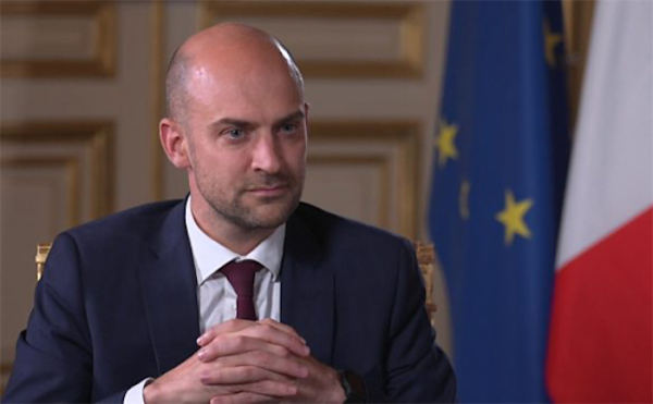 Γαλλία- ΥΠΕΞ Μπαρό: Η ευρωπαϊκή πολιτική οργάνωση «βρίσκεται σήμερα σε κίνδυνο»