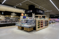 ΑΒ Βασιλόπουλος: Ανακαίνισε το mega-σούπερ μάρκετ στο Ελληνικό