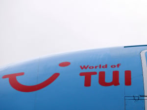 TUI: «Βουτιά» 27% στα λειτουργικά κέρδη - Επιμένει η αβεβαιότητα στον τουρισμό
