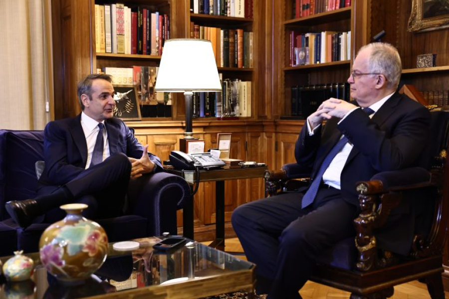 Μητσοτάκης σε Τασούλα: Να αποφύγουμε τα χειρότερα στις σχέσεις ΕΕ- ΗΠΑ