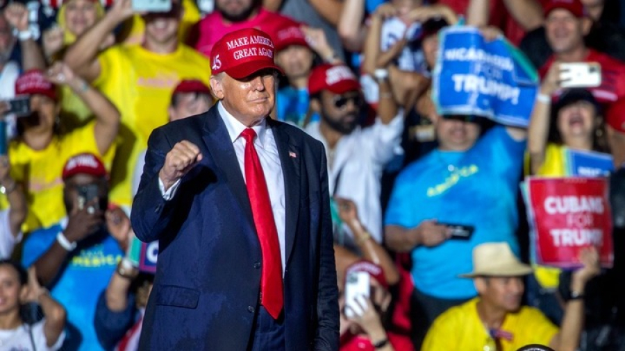 ΗΠΑ: Ο Τραμπ βγαίνει αποδυναμωμένος από τη διαδικασία των ενδιάμεσων εκλογών