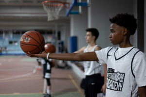 Οικογένεια Αντετοκούνμπο και Αμερικανικό Κολλέγιο Ελλάδος: Συνεργασία για την στήριξη του μέλλοντος των νέων