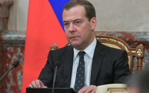 Μεντβέντεφ: Η Μόσχα θα αντέξει τις νέες κυρώσεις της ΕΕ