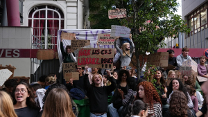 Γαλλία: 1 στα 7 σχολεία παραμένουν αποκλεισμένα την επομένη των μαζικών διαδηλώσεων των μαθητών