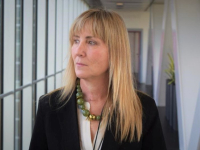 Αίτημα της Ελένης Τουλουπάκη στην ΑΔΑΕ για έλεγχο του τηλεφώνου της