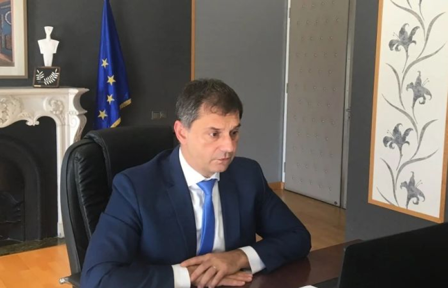 Θεοχάρης: «Με ενότητα είμαστε έτοιμοι να υπερασπιστούμε τα ευρωπαϊκά συμφέροντα, αν χρειαστεί»