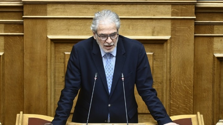 Στυλιανίδης: Πρώτη προτεραιότητα η ασφάλεια των ακτοπλοϊκών συγκοινωνιών