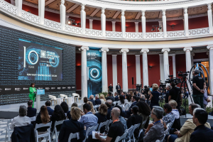 Athens Democracy Forum: Τα οφέλη της τεχνητής νοημοσύνης περισσότερα από τις απειλές