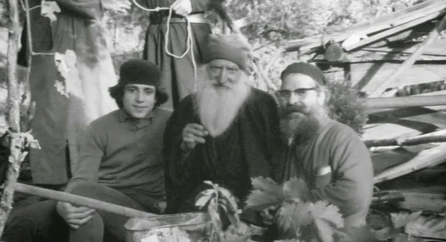 Ζωές αφιερωμένες στον Θεό: Η αγιοκατάταξη του Χατζή-Γιώργη και του Τύχωνα