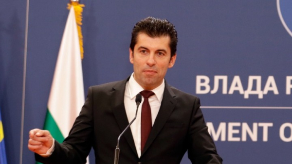 Βουλγαρία: Ο Πέτκοφ επιβεβαιώνει την εξαίρεση της χώρας από το εμπάργκο στο ρωσικό πετρέλαιο