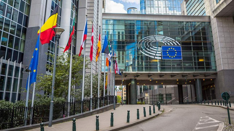 Κράτος δικαίου: Το Ευρωκοινοβούλιο ετοιμάζεται να κινηθεί νομικά κατά της Κομισιόν για "παράλειψη"