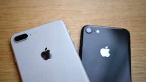 Η Apple διαπίστωσε ότι χακάρονται πολλά μοντέλα iPhone, iPad και Mac