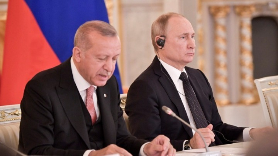 Ο Ερντογάν ζήτησε από τον Πούτιν άμεση διακοπή του πολέμου στην Ουκρανία