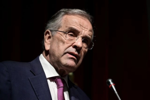 Οικογένεια Σαμαρά: Ενίσχυση κοινωφελών φορέων αντί στεφάνου