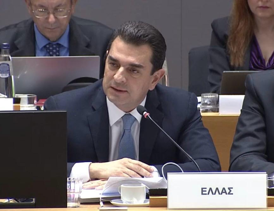 Σκρέκας στο Συμβούλιο Ανταγωνιστικότητας της ΕΕ: «Να ανακτήσει η Ευρώπη τον ηγετικό της ρόλο στη βιομηχανία»