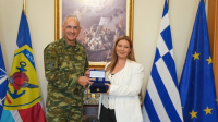 Συνάντηση του Αρχηγού ΓΕΕΘΑ και της νέας Πρέσβειρας του Ισραήλ