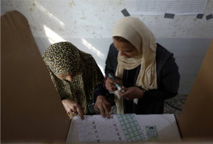 Ιράκ: Οι Ιρακινοί στις κάλπες για να εκλέξουν νέο κοινοβούλιο