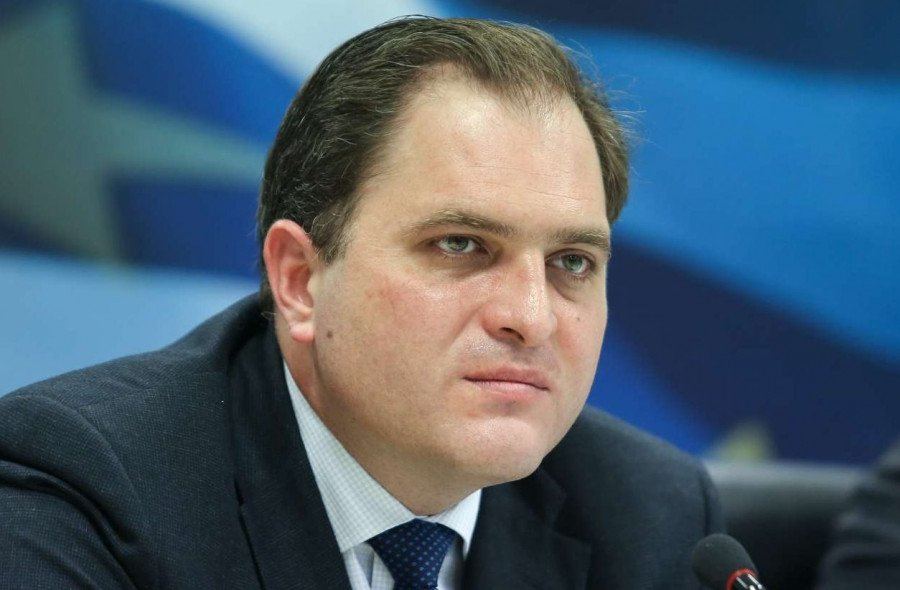 Πιτσιλής: Πώς θα βεβαιώνεται το πρόστιμο στους ανεμβολίαστους άνω των 60 ετών