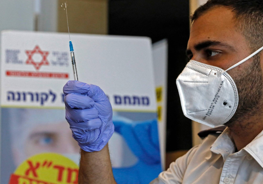 Ισραήλ - Βρετανία: Εξετάζουν τη δημιουργία &quot;πράσινου ταξιδιωτικού διαδρόμου&quot; μετά την επιτυχία των εμβολιαστικών εκστρατειών τους