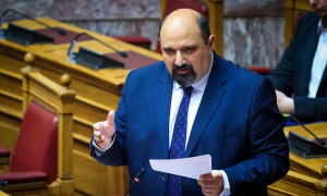 Διαψεύδει τις καταγγελίες ο Χ. Τριαντόπουλος για το «μπάζωμα» στα Τέμπη