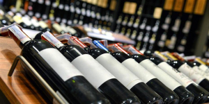 Η Ελλάδα ανάμεσα στις 3 χώρες με την μεγαλύτερη εξάρτηση των εξαγωγών κρασιού από την αγορά των ΗΠΑ