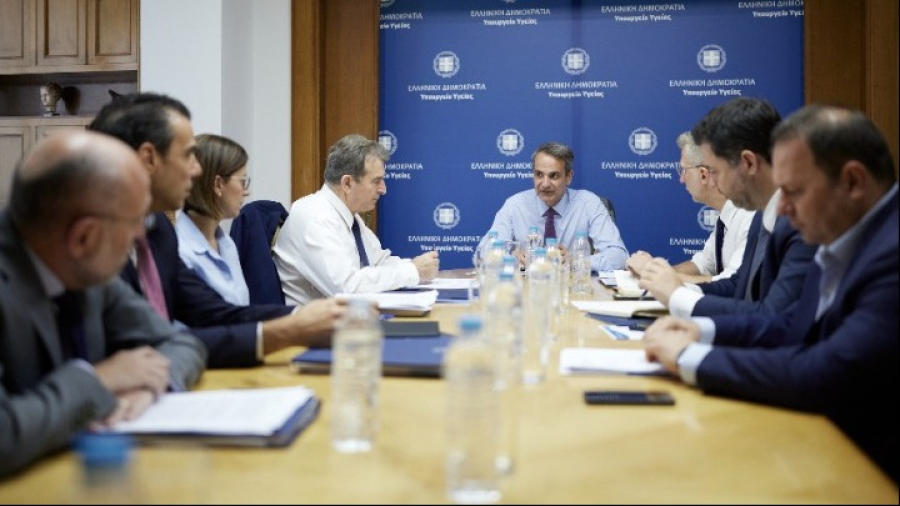 Μητσοτάκης: Με στελέχη ΕΔ και Πυροσβεστικής η πρώτη λύση για το ΕΚΑΒ - Ίσως και εντός της ημέρας η ρύθμιση