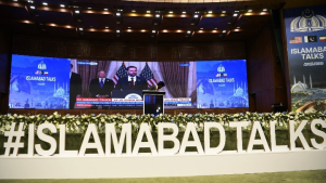 ΗΠΑ και Ιράν επιστρέφουν στο τραπέζι των διαπραγματεύσεων στο Ισλαμαμπάντ