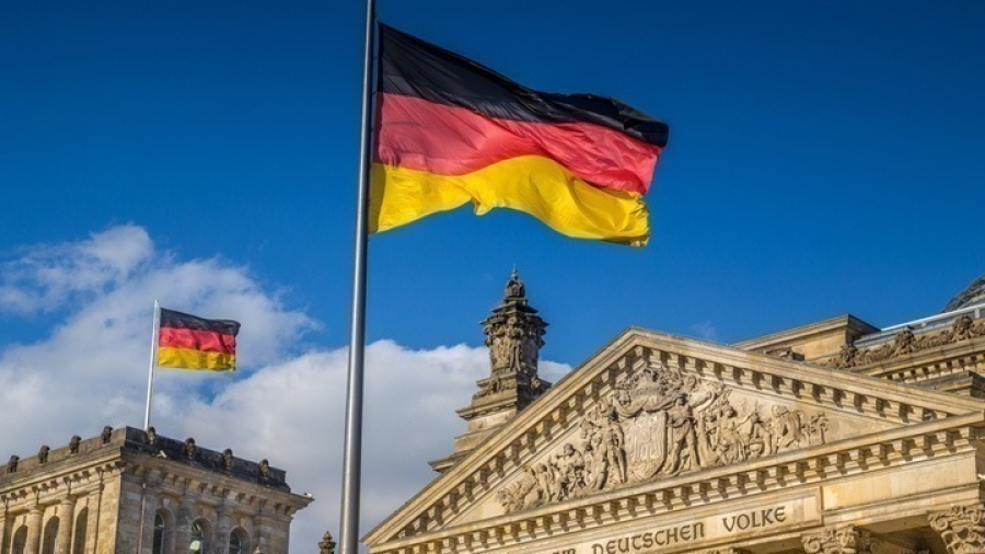 Γερμανία: Drone με τη σημαία της Ρωσίας πάνω από την Bundestag