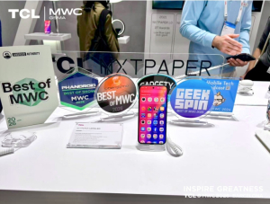 TCL: Πολλαπλές διακρίσεις για τις τεχνολογίες NXTPAPER και AMOLED στο MWC 2026