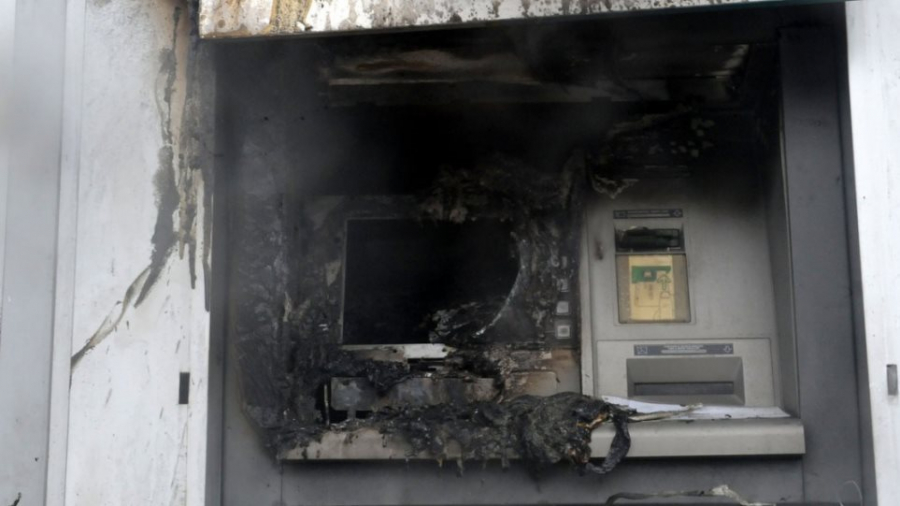 Έκρηξη σε ΑΤΜ τράπεζας στη Ραφήνα